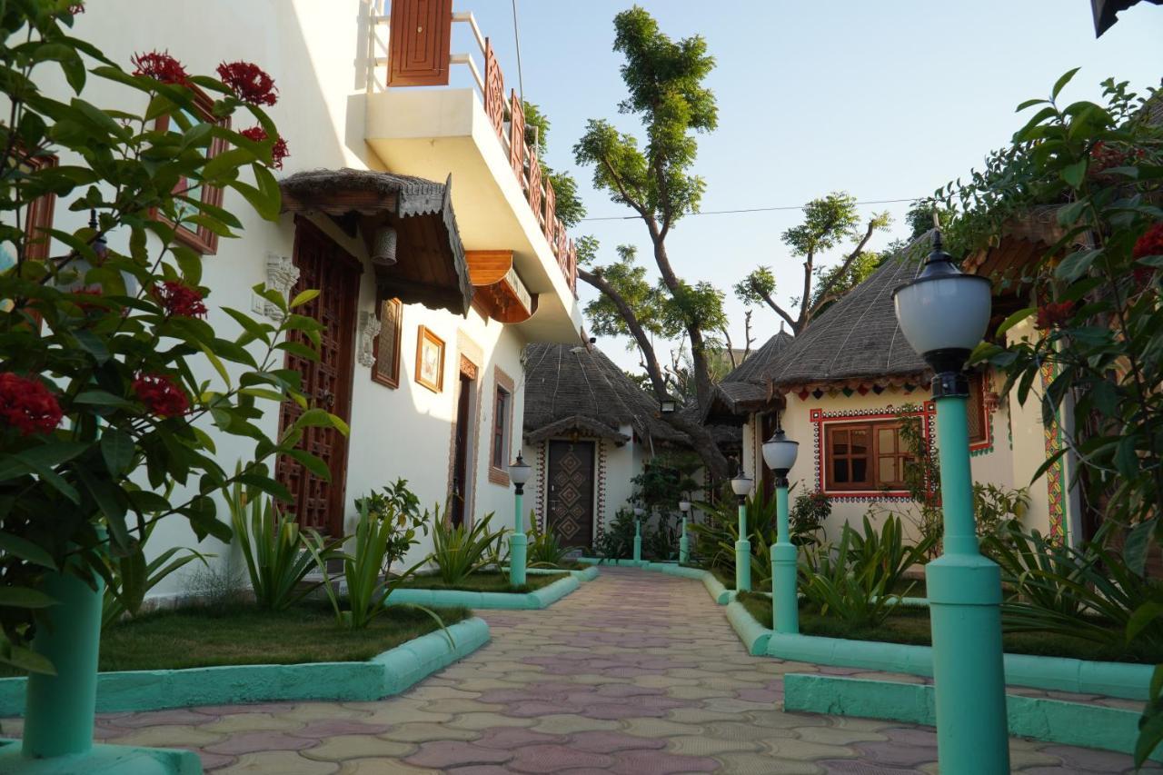 Shyam Home Stay Bhuj Eksteriør billede