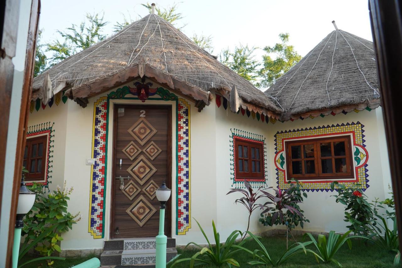 Shyam Home Stay Bhuj Eksteriør billede