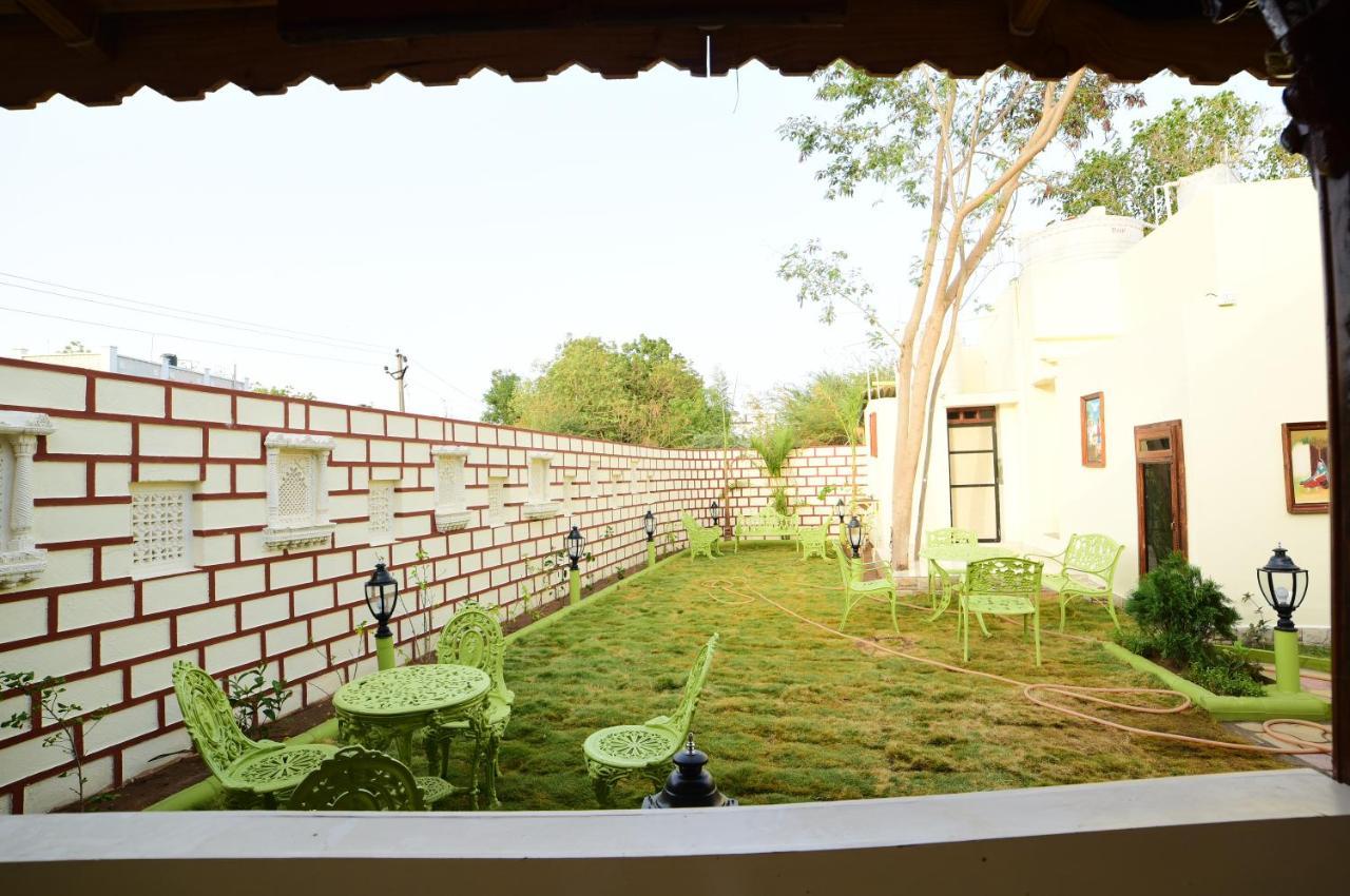 Shyam Home Stay Bhuj Eksteriør billede